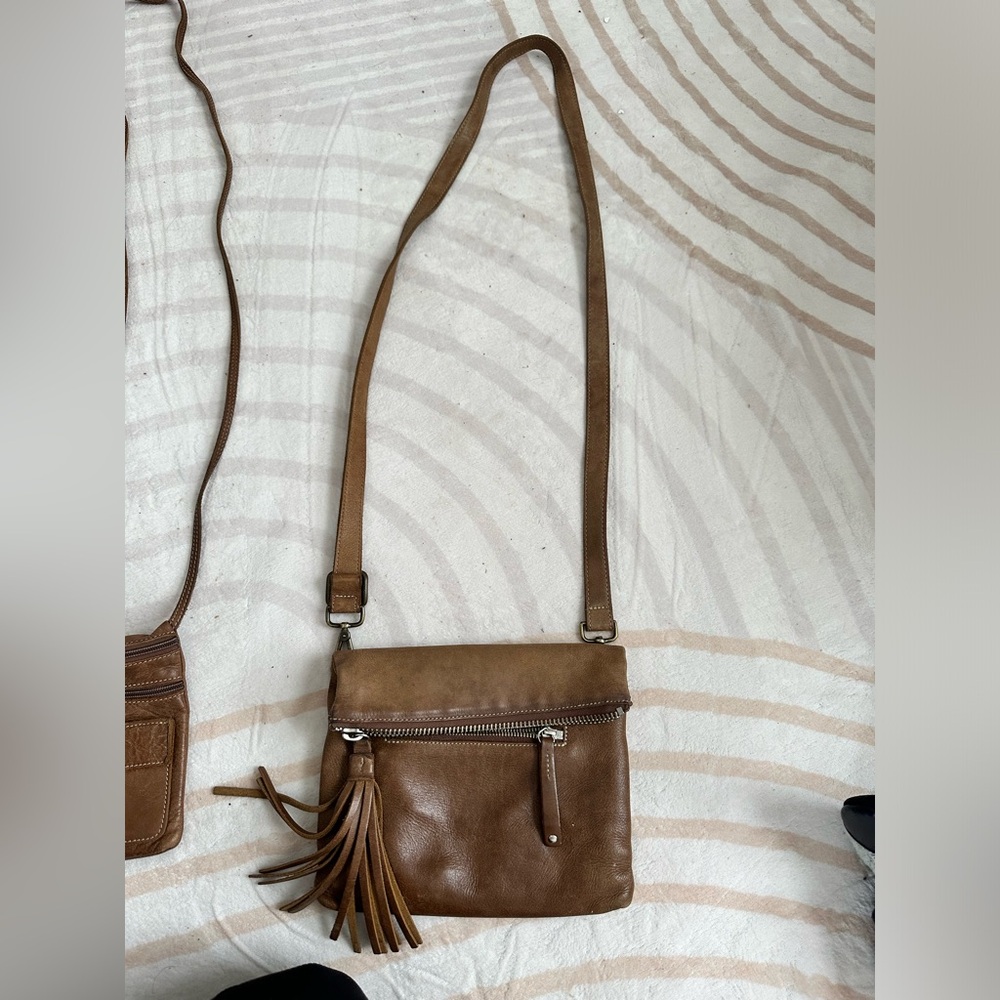 Roots purse leather with tassles